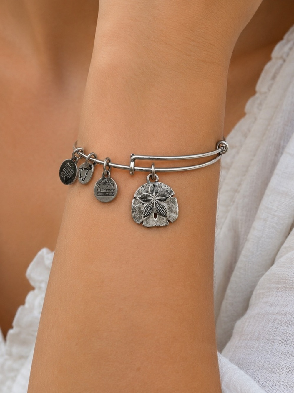 Alex and Ani Silver Sand Dollar Charm Bangle, Expandable NWT Retired Collection